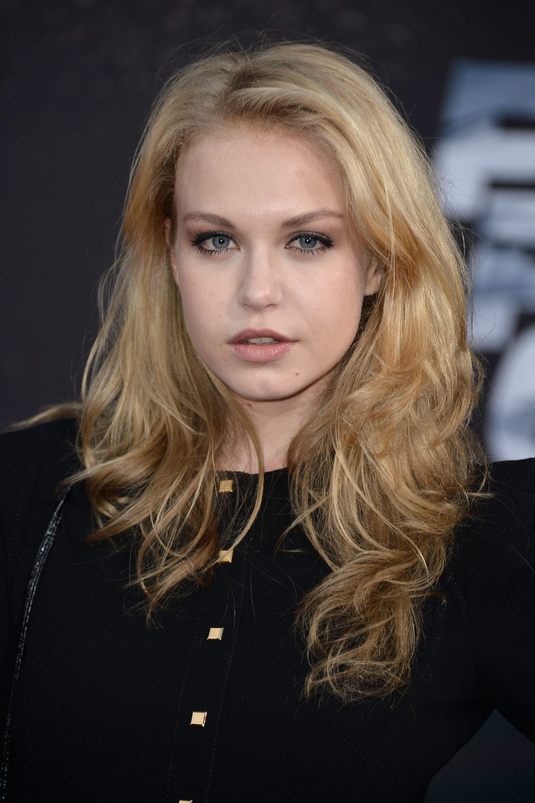 Penelope Mitchell photo 2