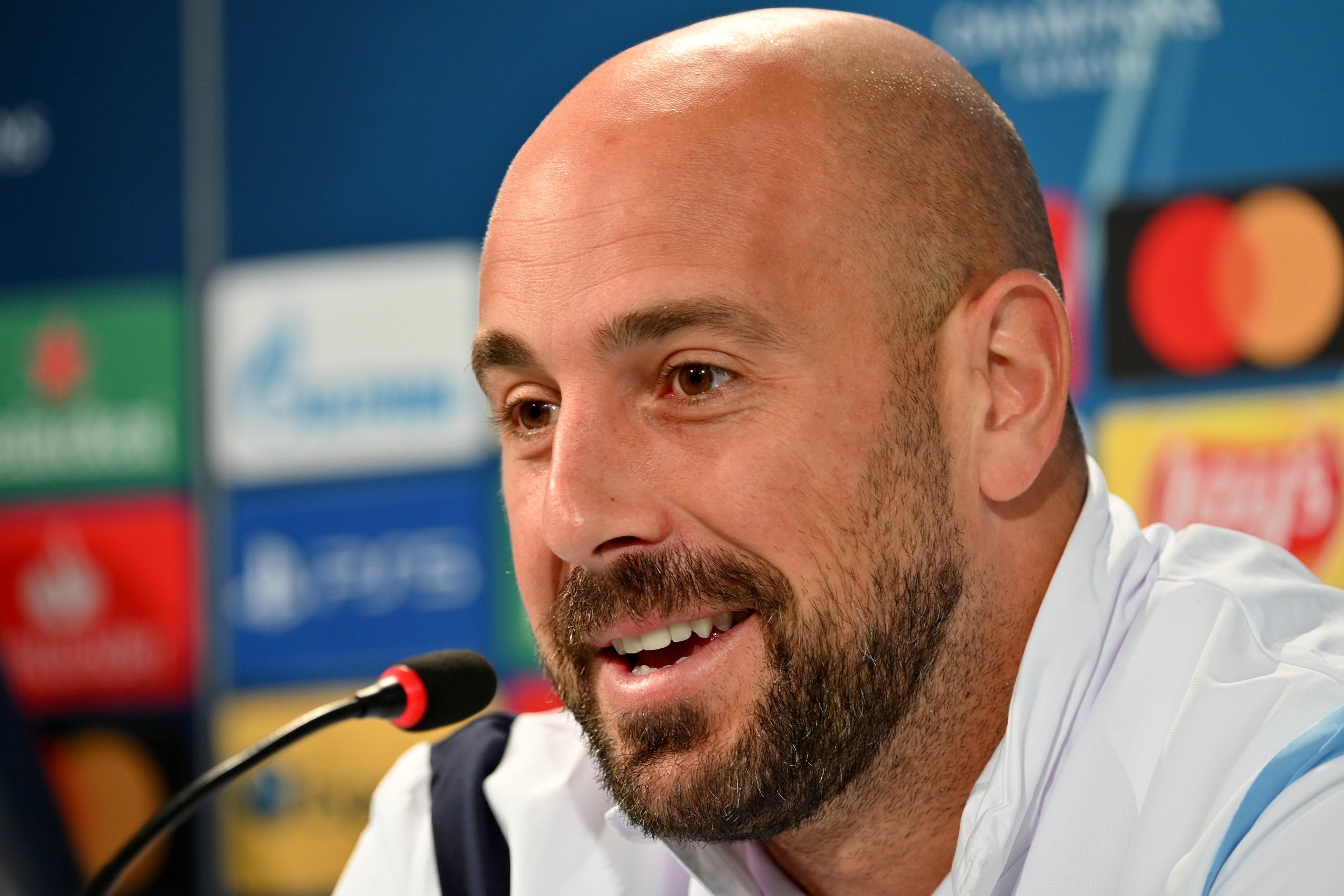 Pepe Reina photo 3