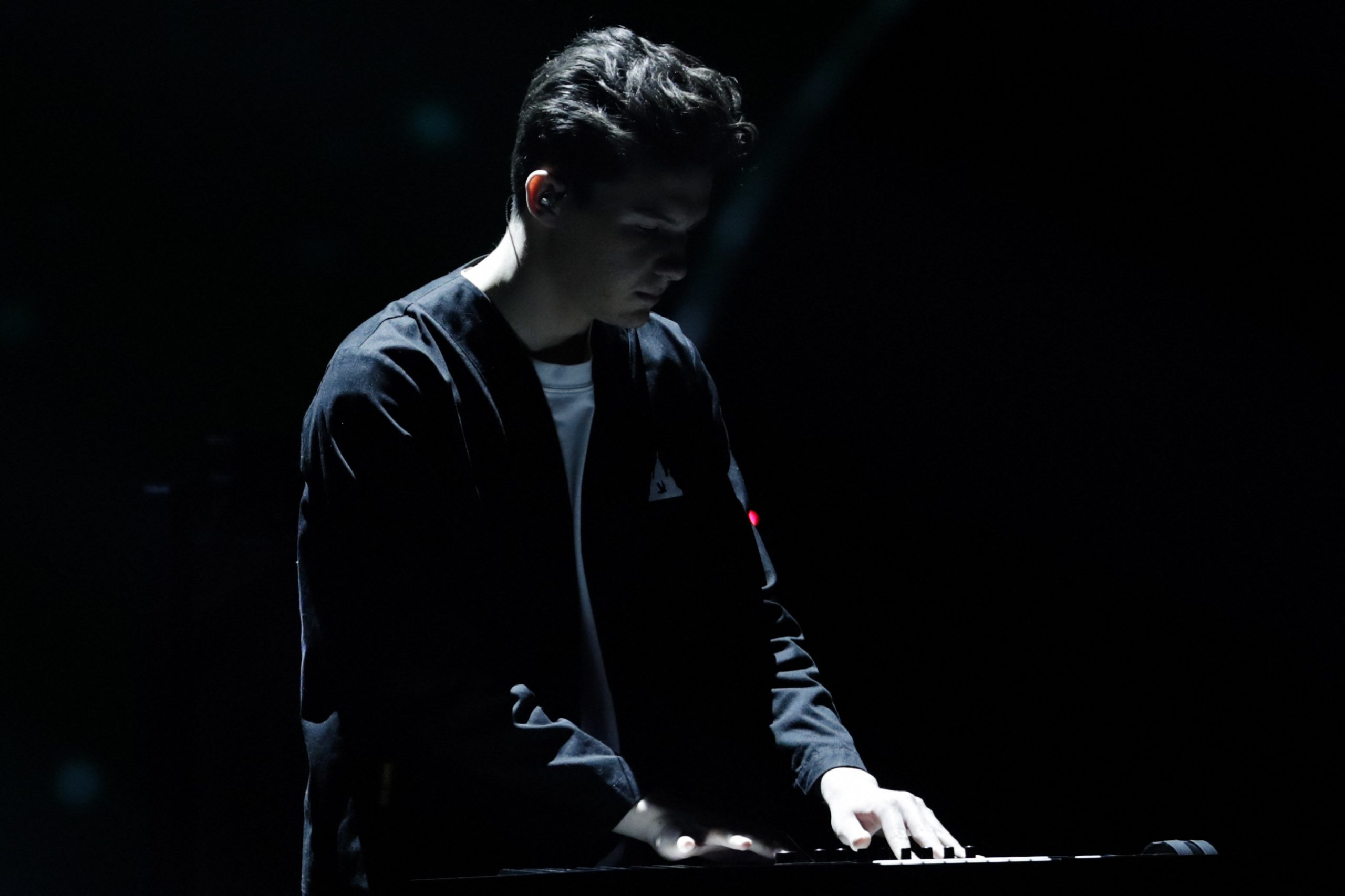 Petit Biscuit photo 2