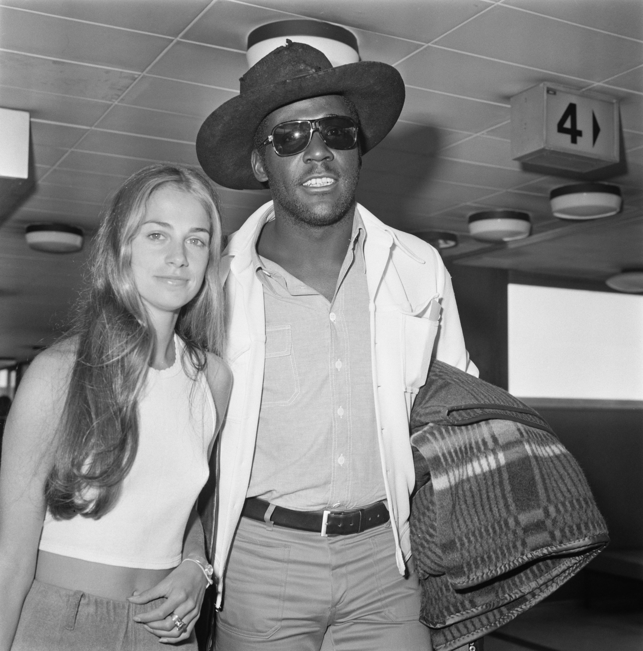 Richard Roundtree photo 3