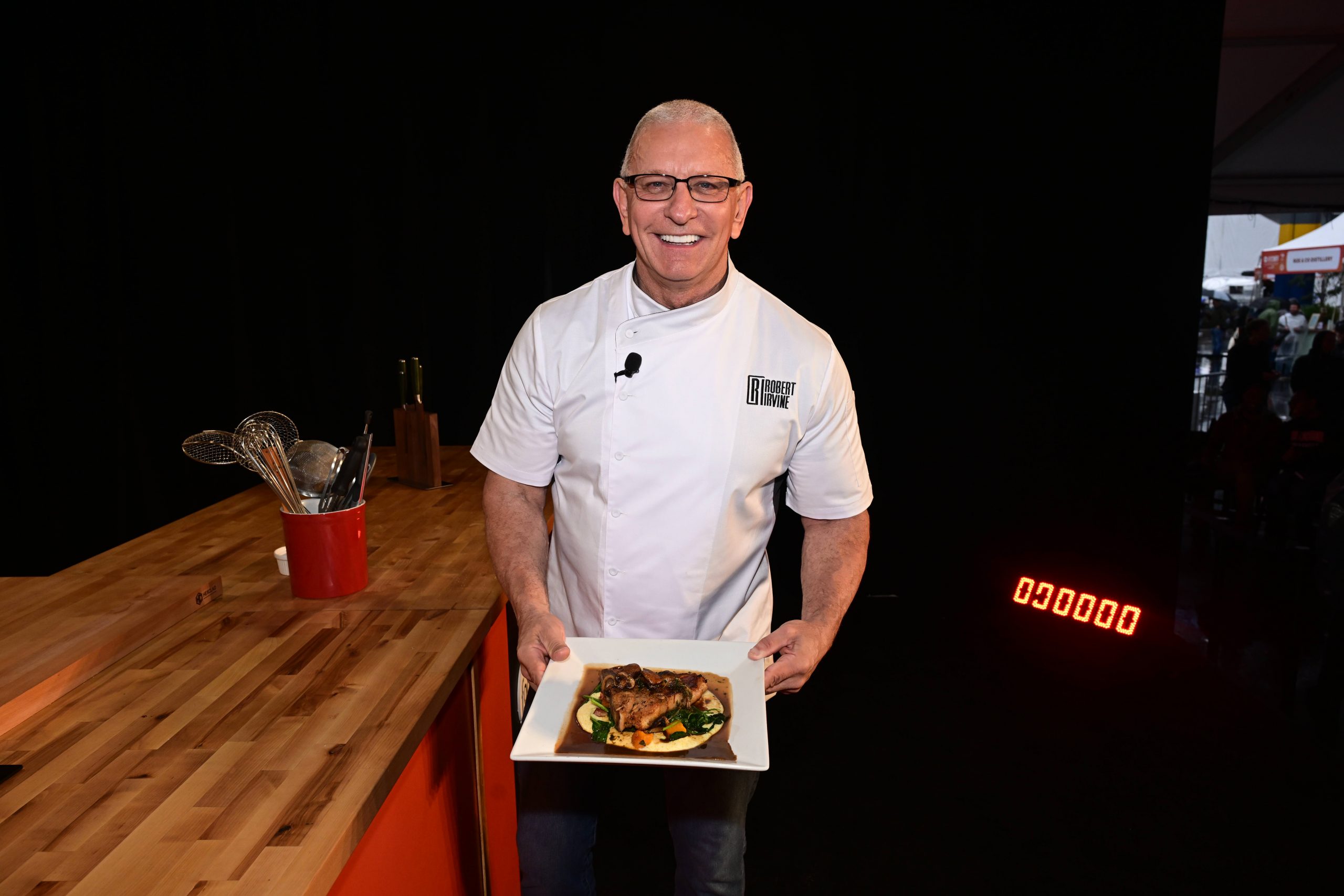 Robert Irvine photo