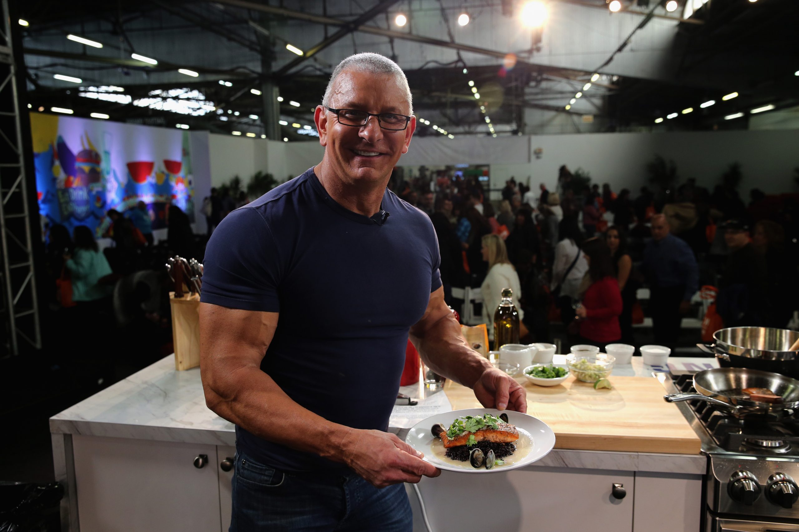 Robert Irvine photo 2