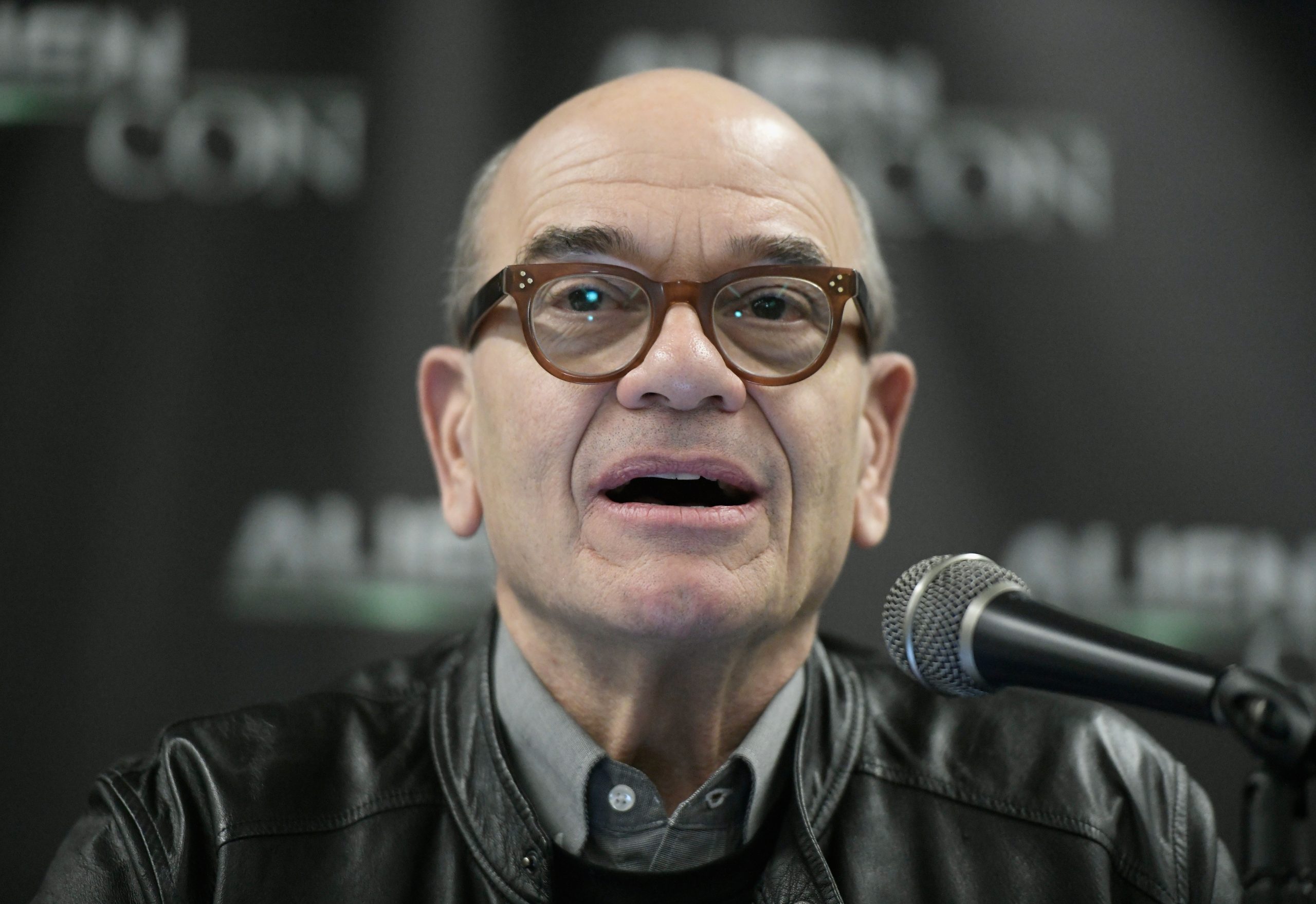 Robert Picardo photo 2