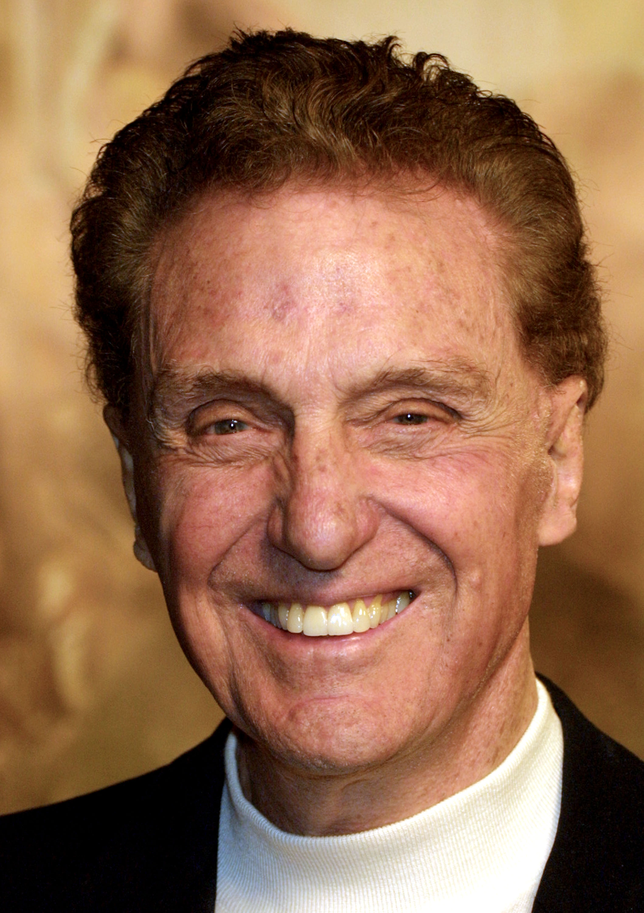 Robert Stack photo