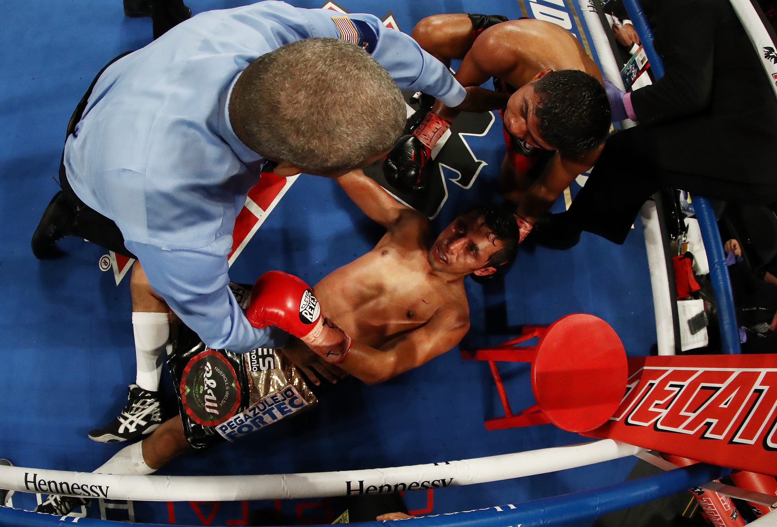 Roman Gonzalez photo 3