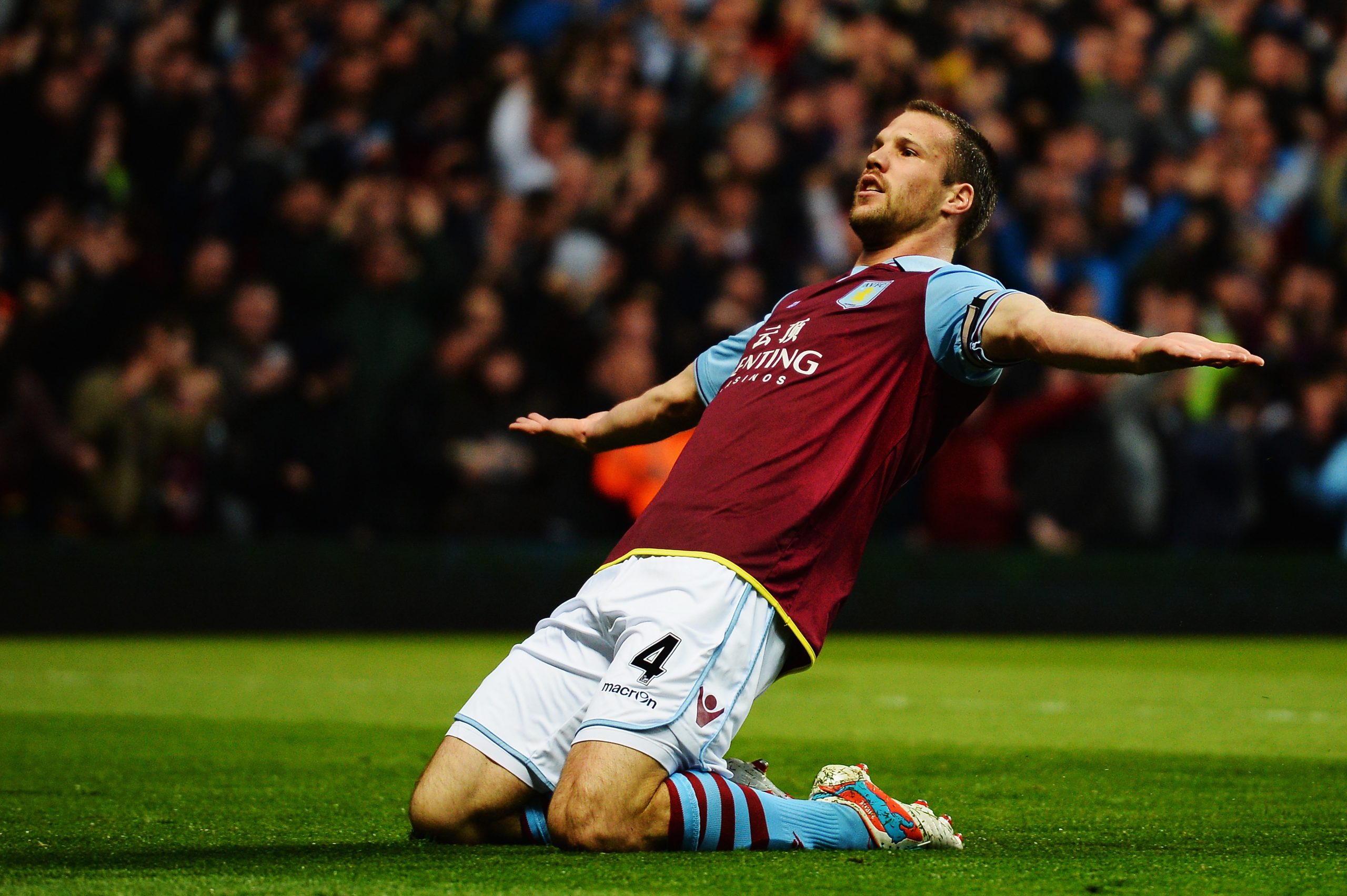 Ron Vlaar photo 3