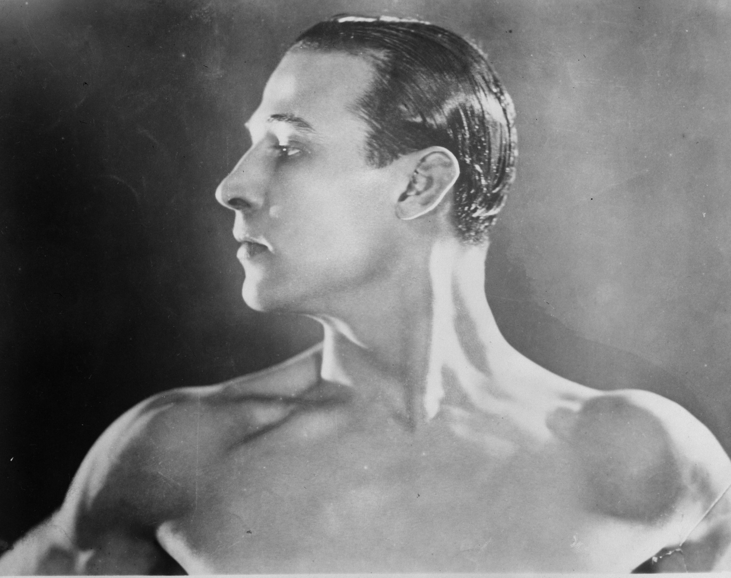 Rudolph Valentino photo 3