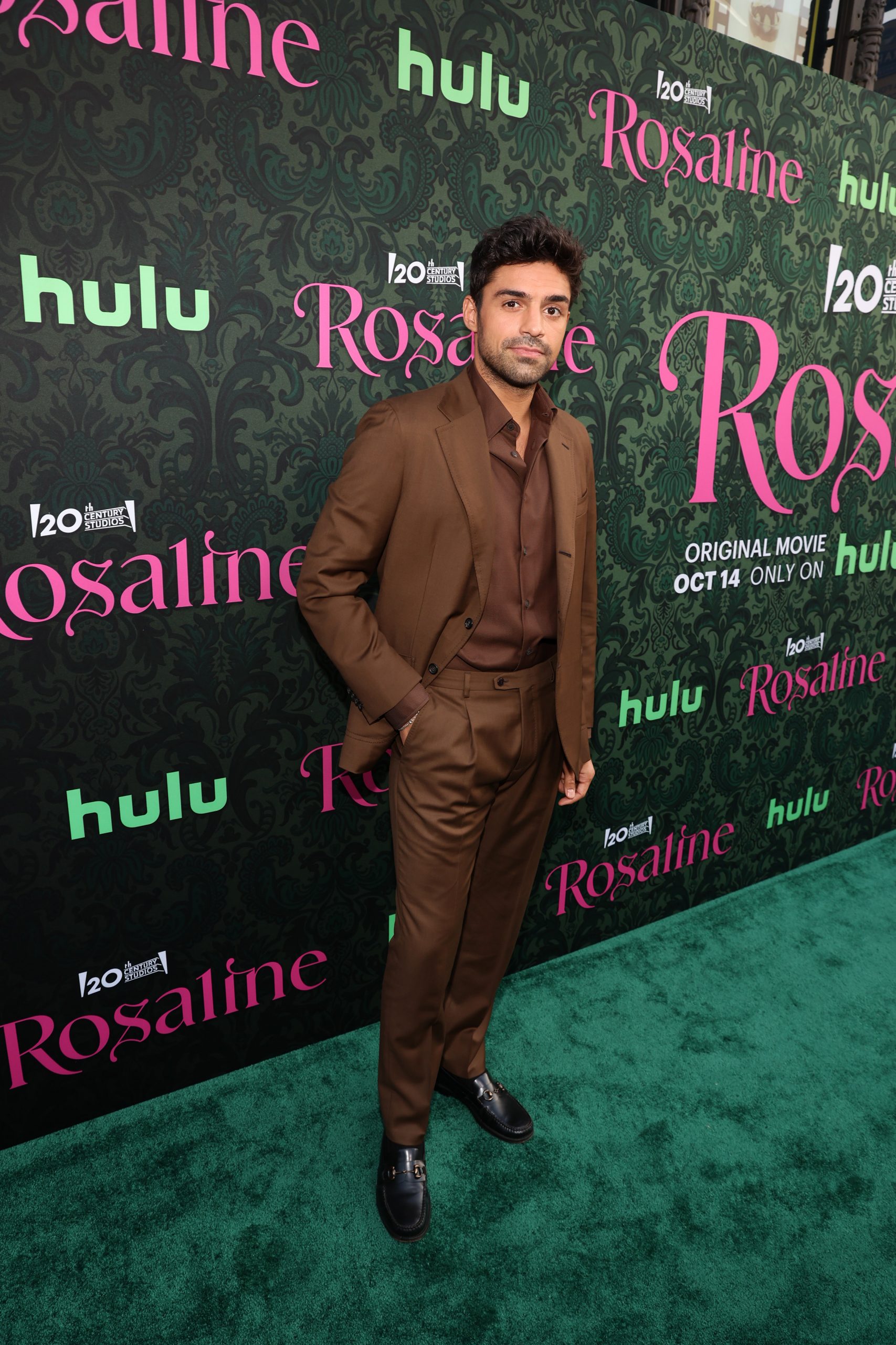 Sean Teale photo 3