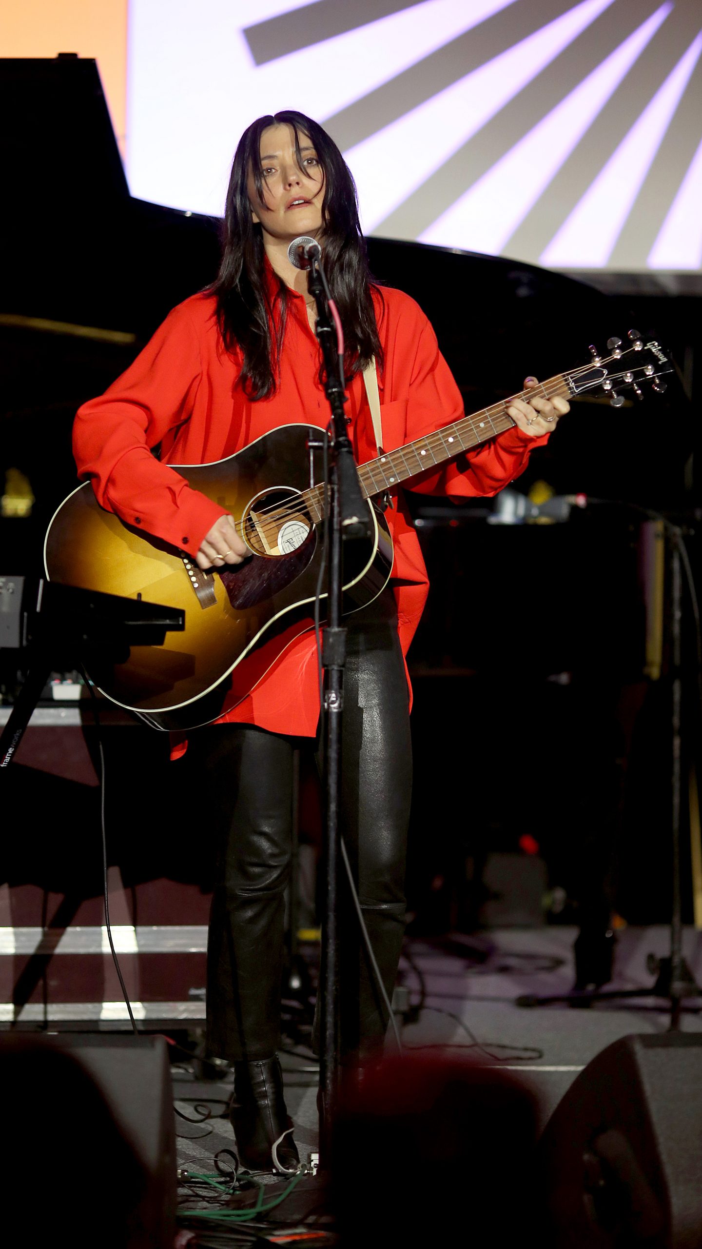 Sharon Van Etten photo