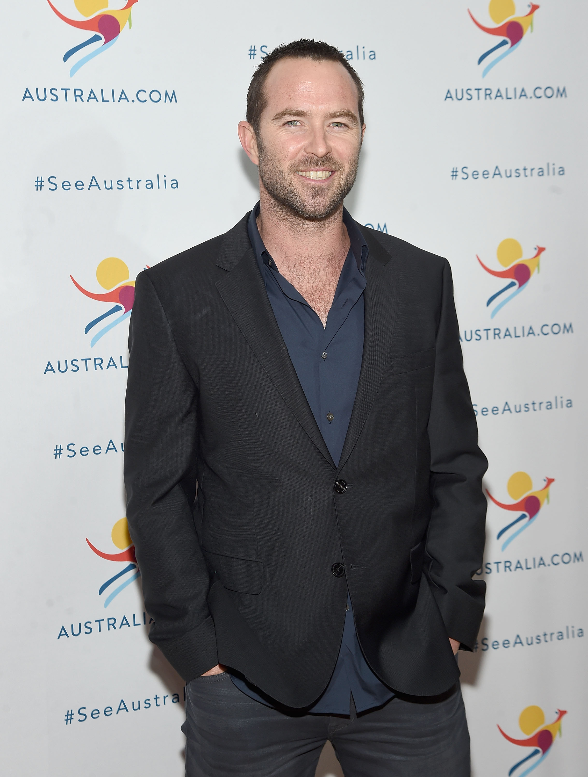 Sullivan Stapleton photo 2