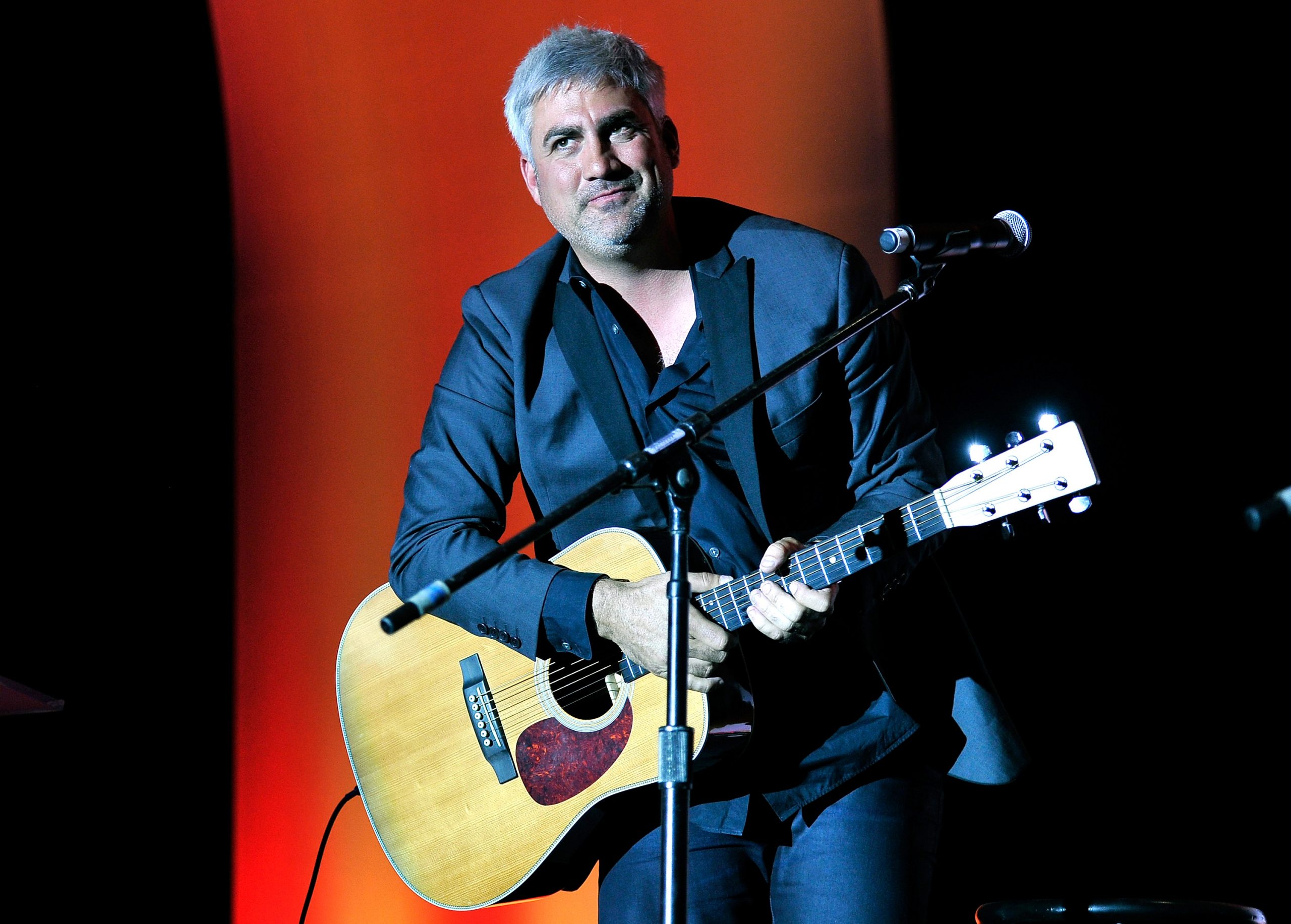 Taylor Hicks photo 3