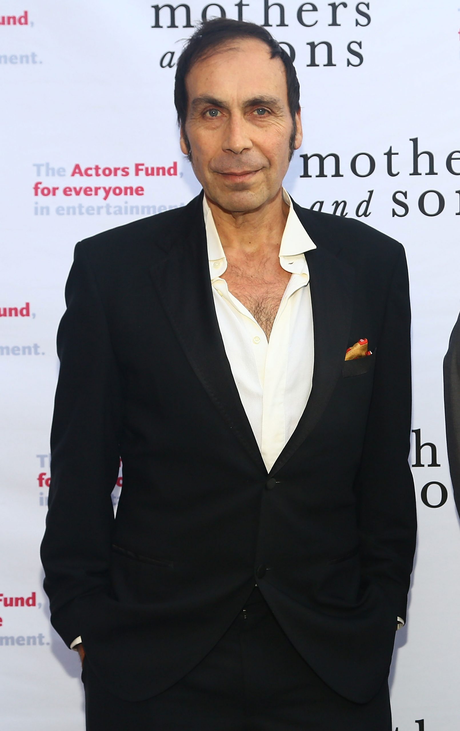 Taylor Negron photo