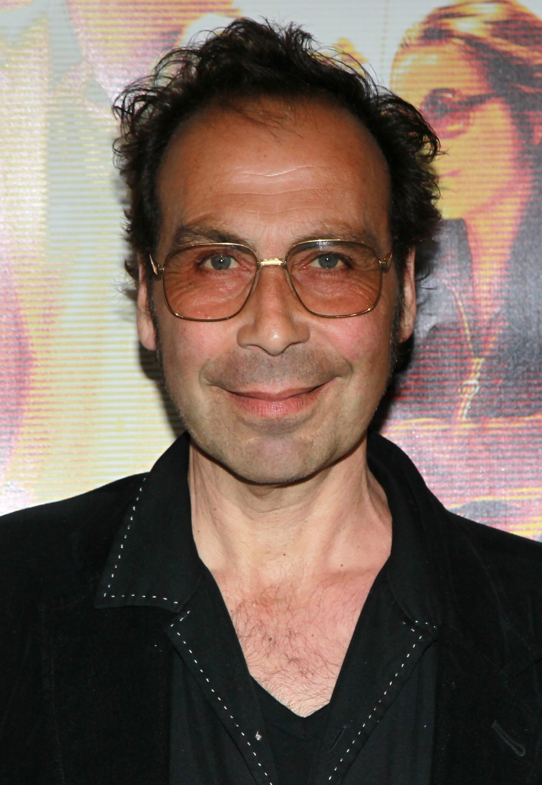 Taylor Negron photo 3