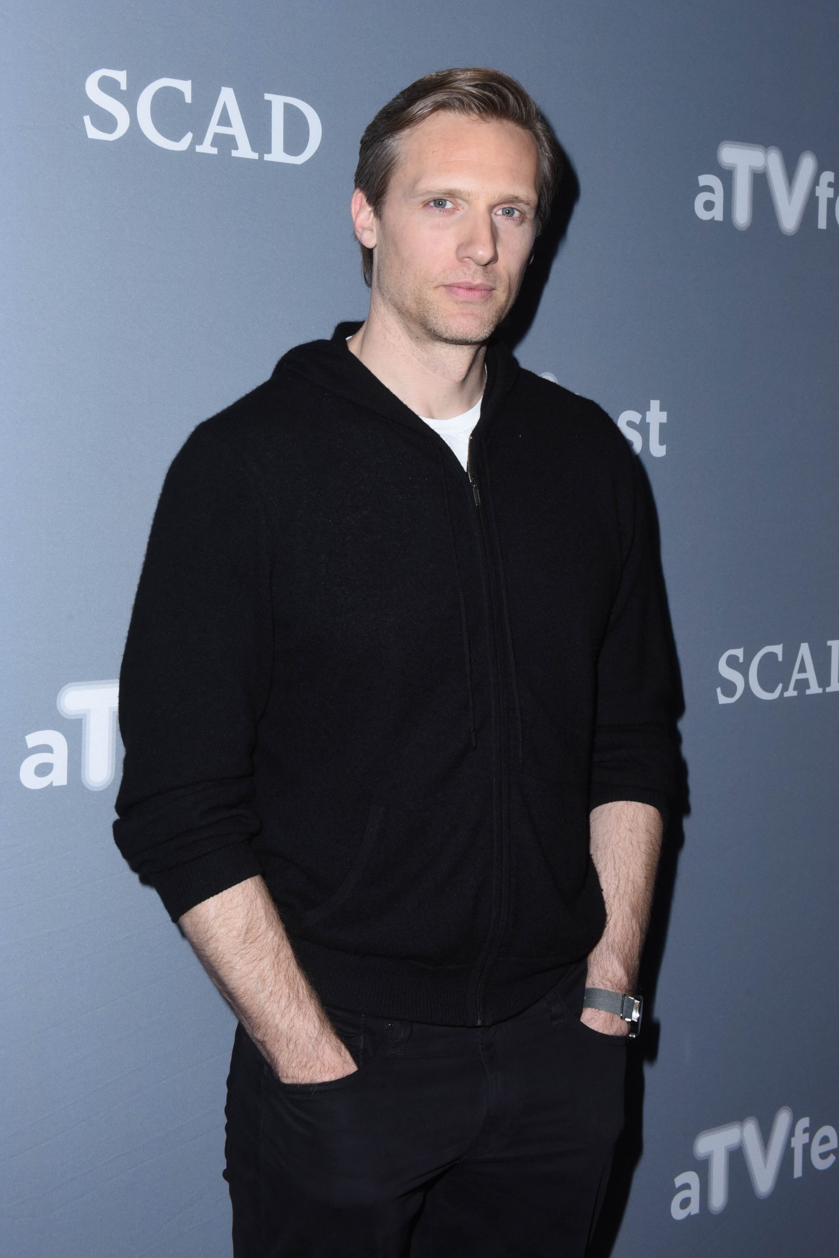 Teddy Sears photo