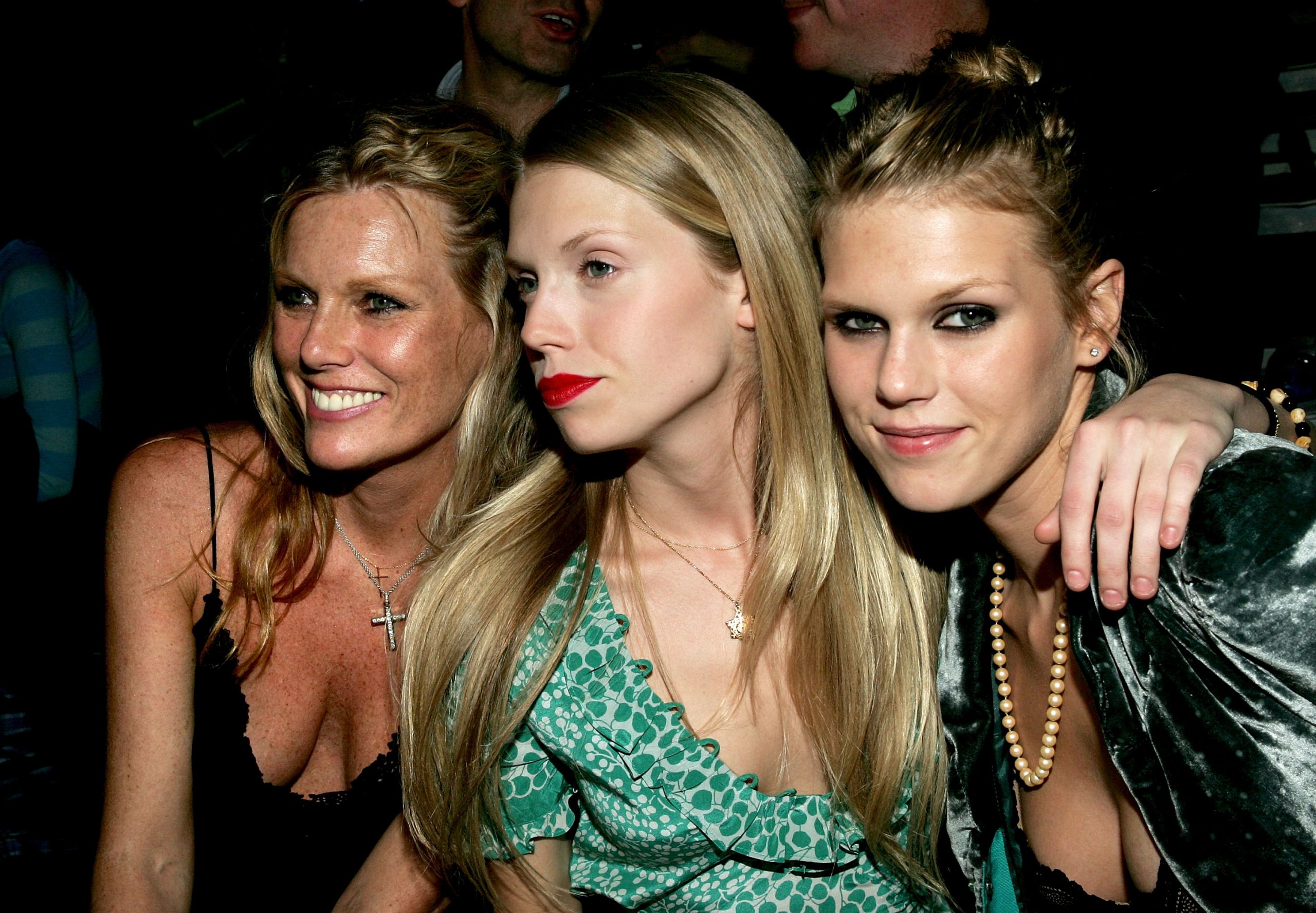 Theodora Richards and Alexandra Richards photo