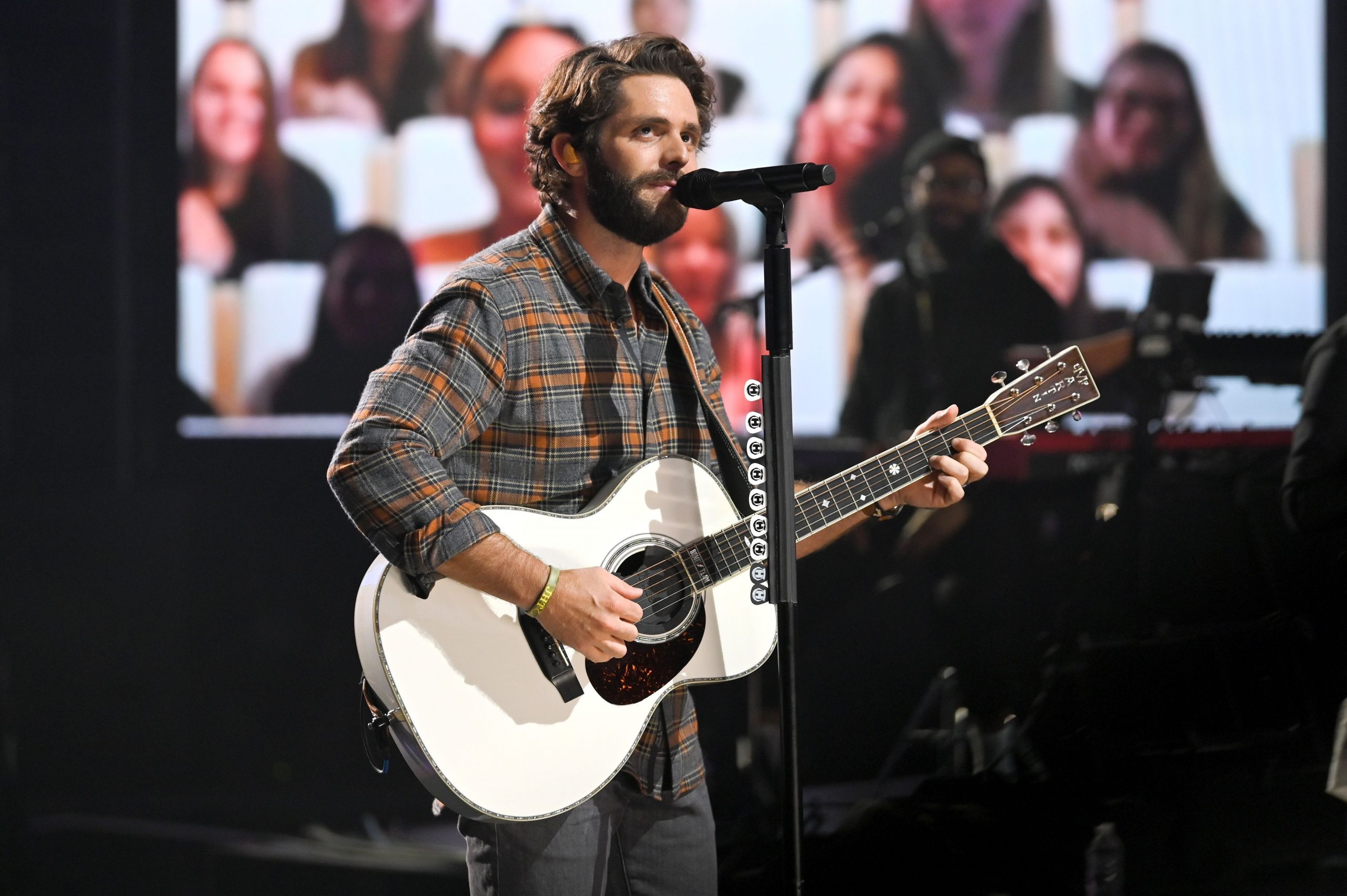 Thomas Rhett photo 2