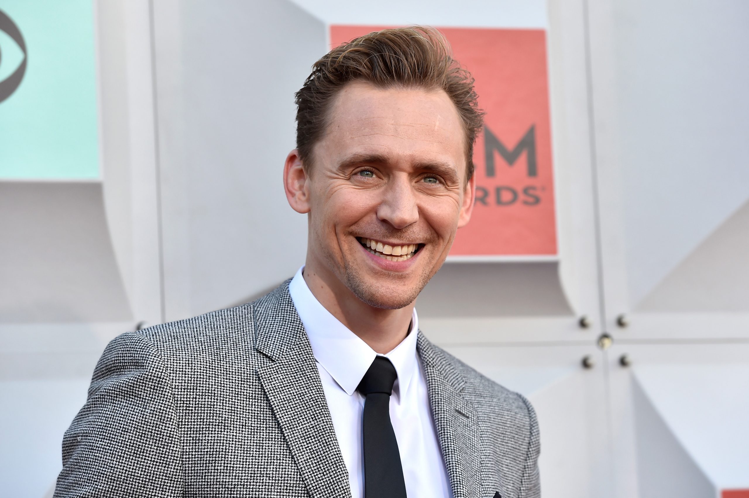 Tom Hiddleston photo 3