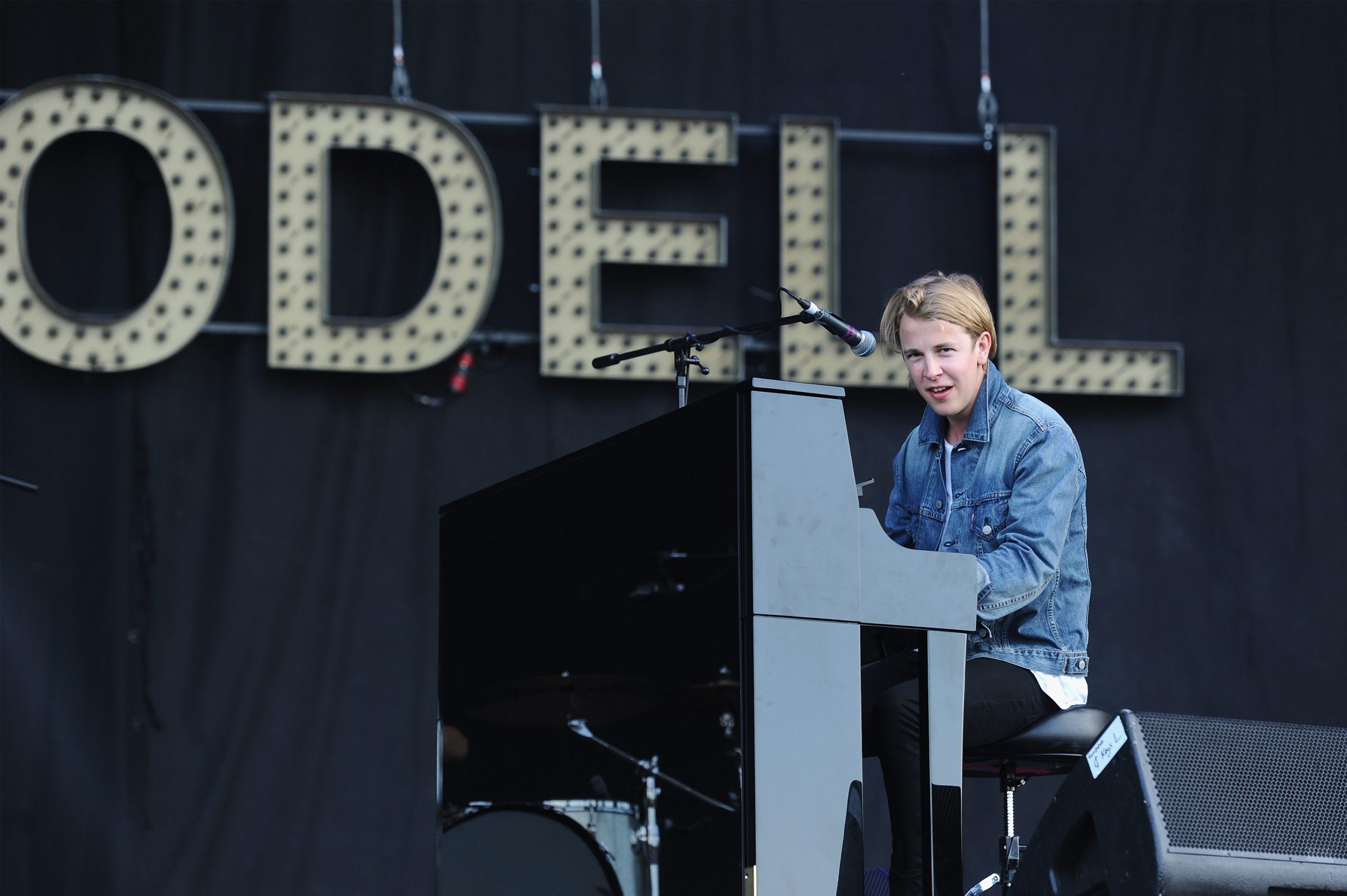 Tom Odell photo 3