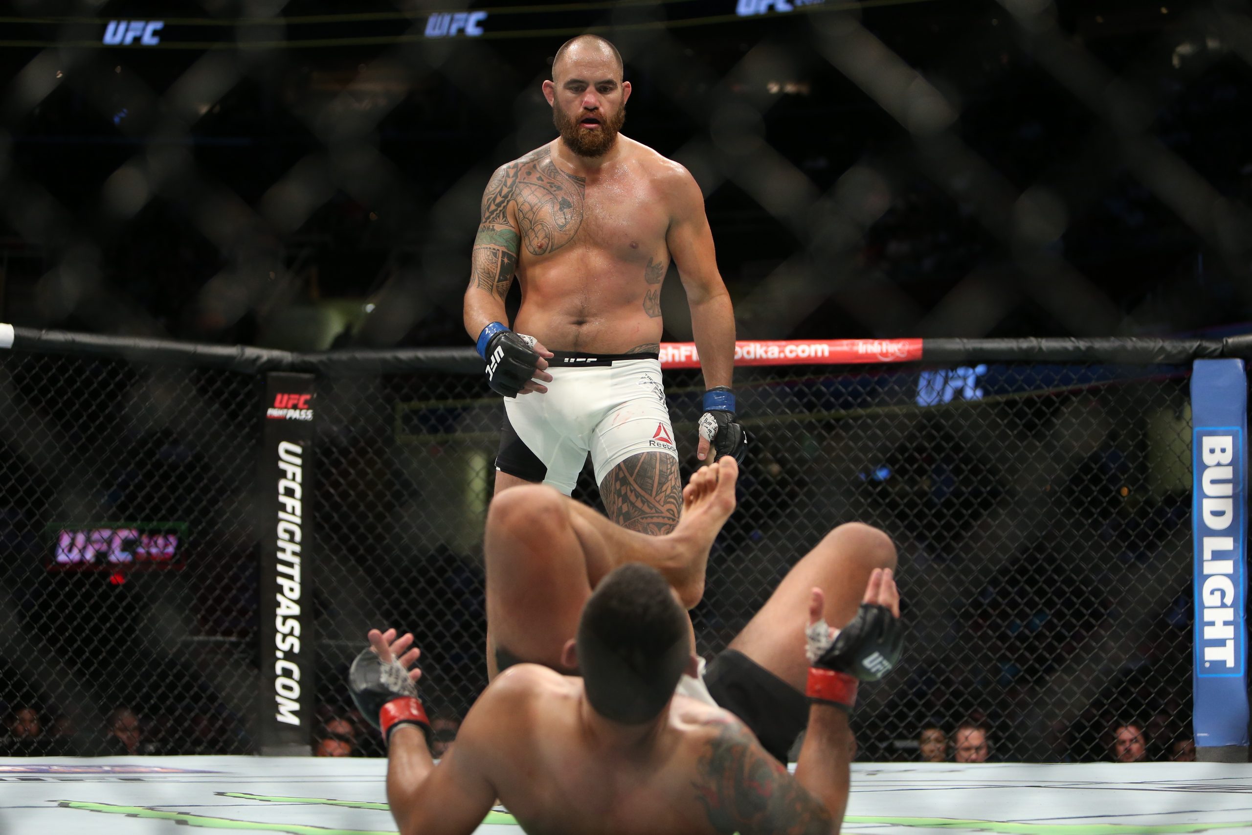 Travis Browne photo 2