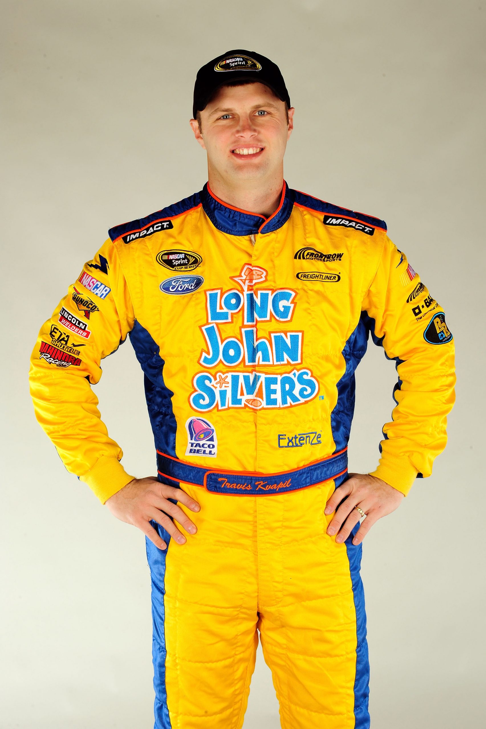 Travis Kvapil photo