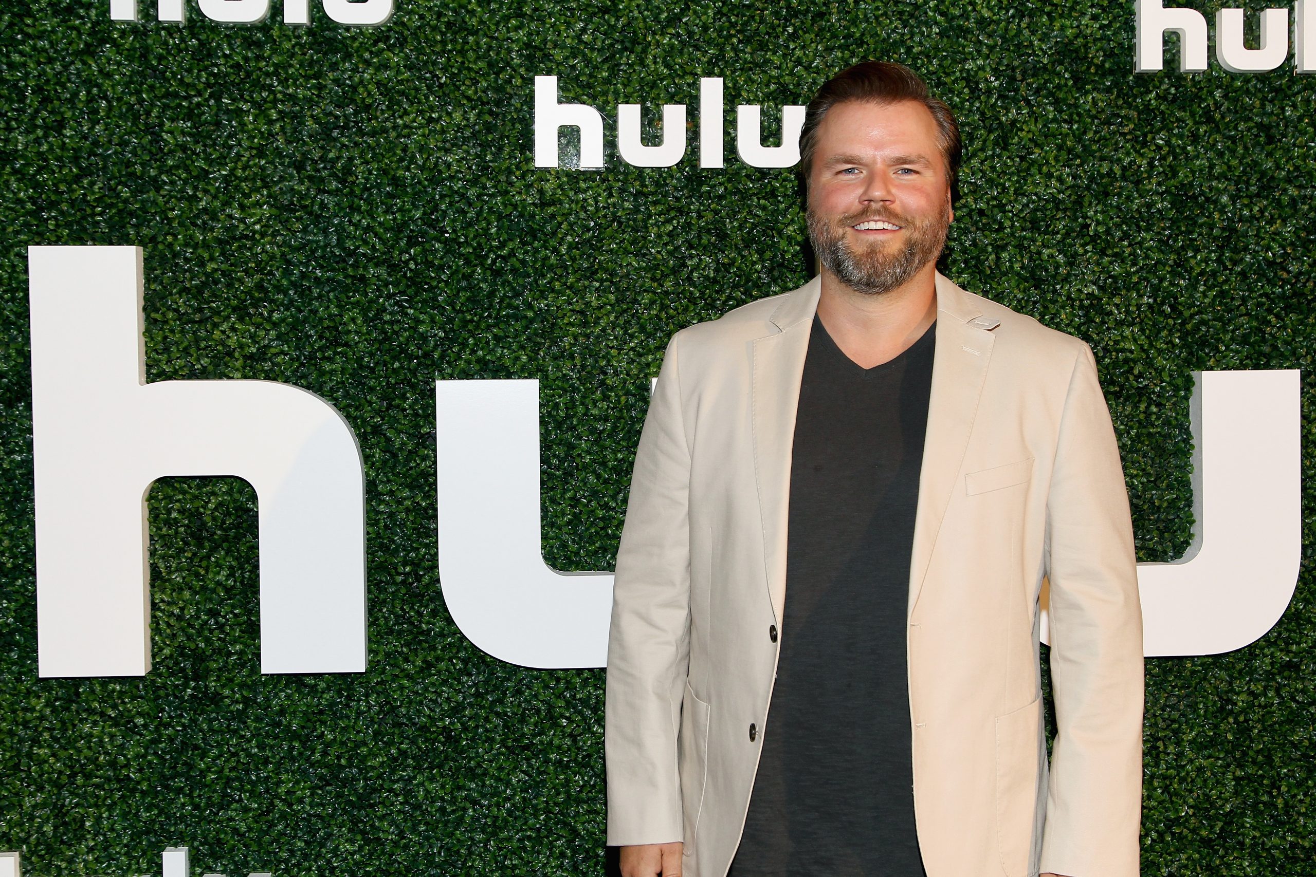 Tyler Labine photo