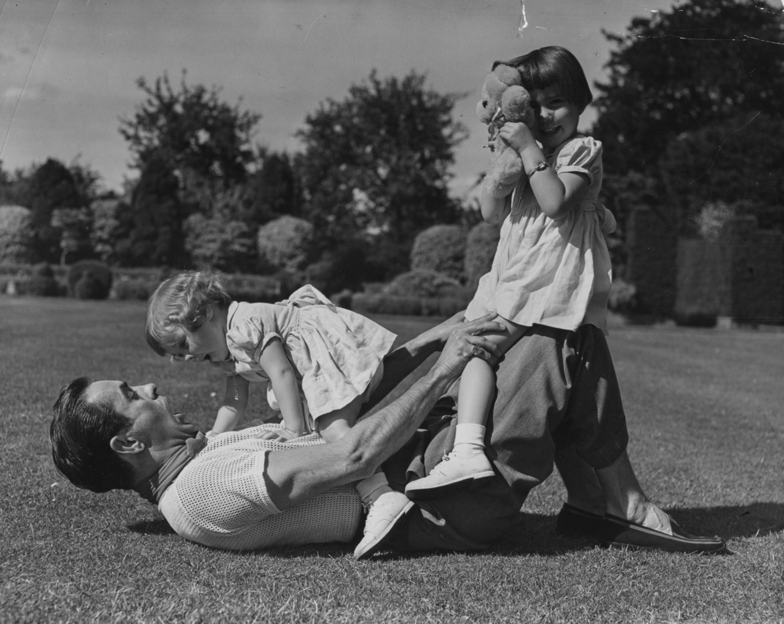 Tyrone Power photo 3