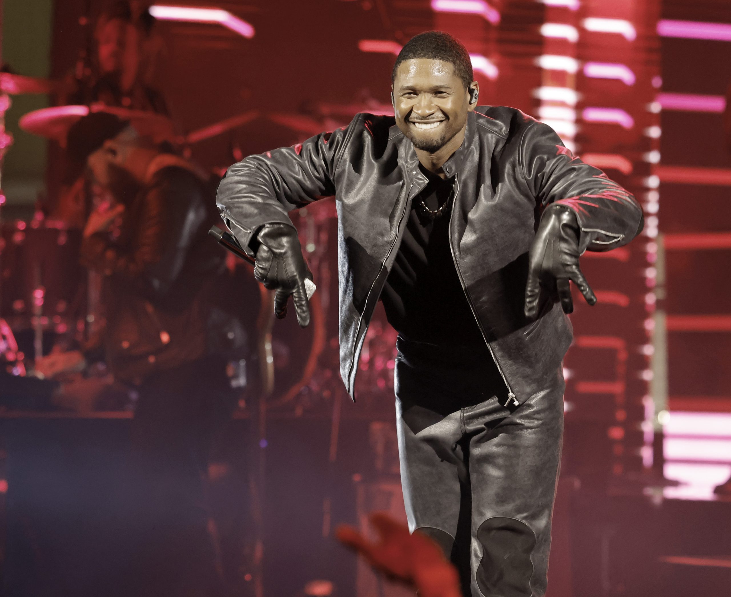 Usher photo 2