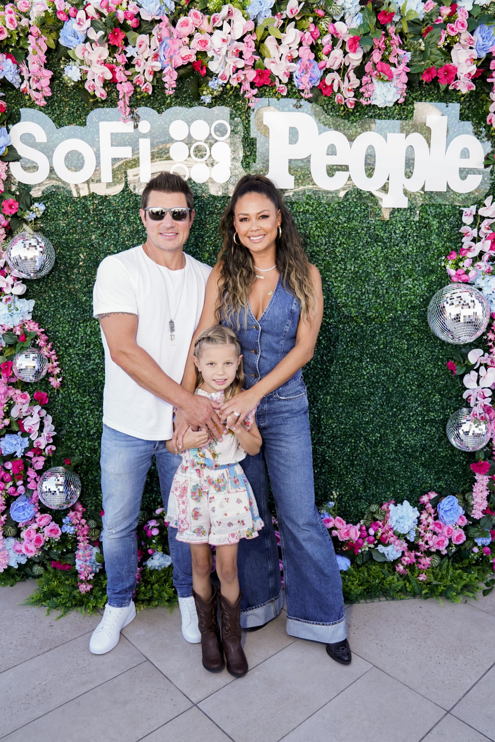 Vanessa Lachey photo 3