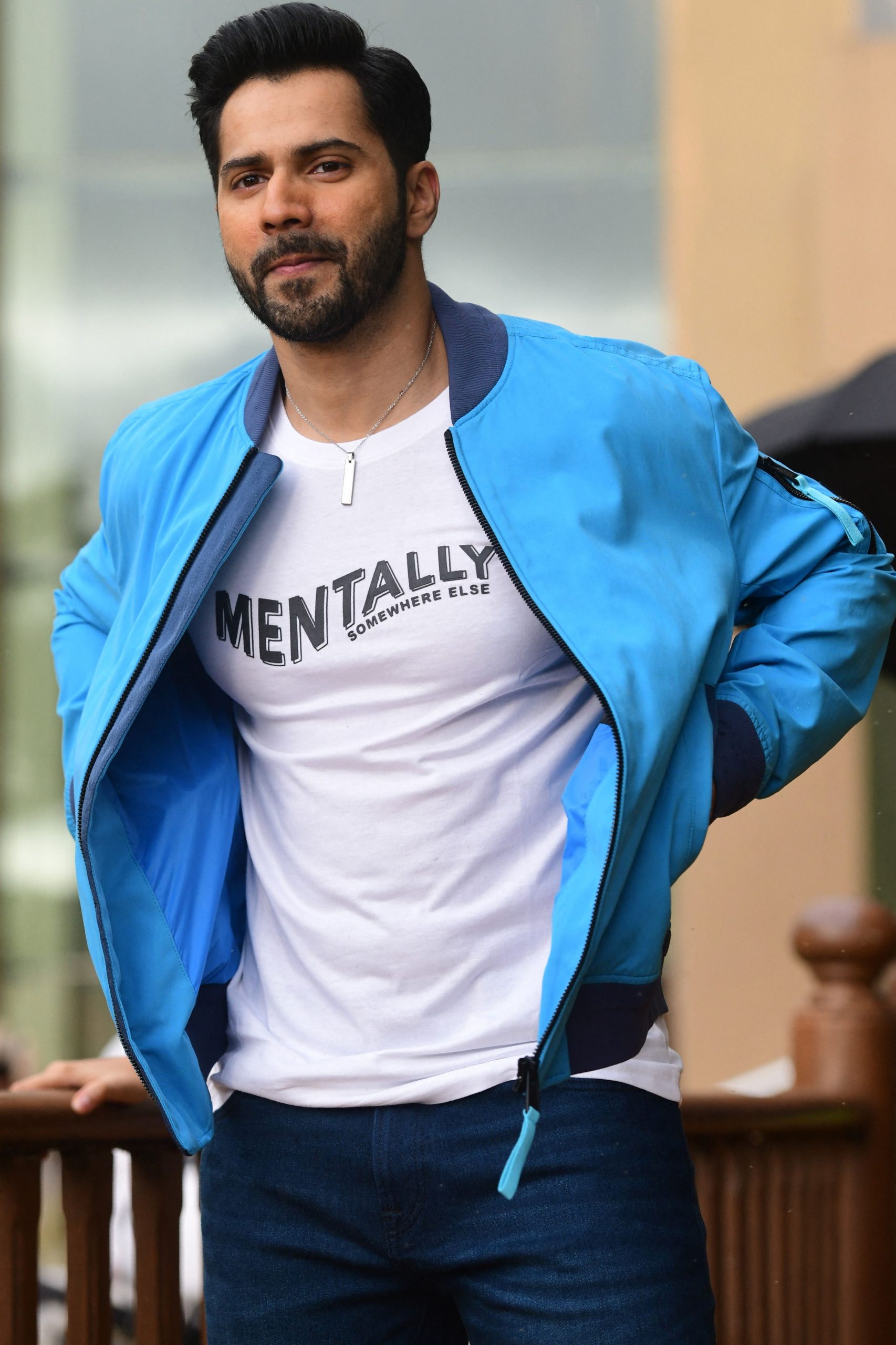 Varun Dhawan photo