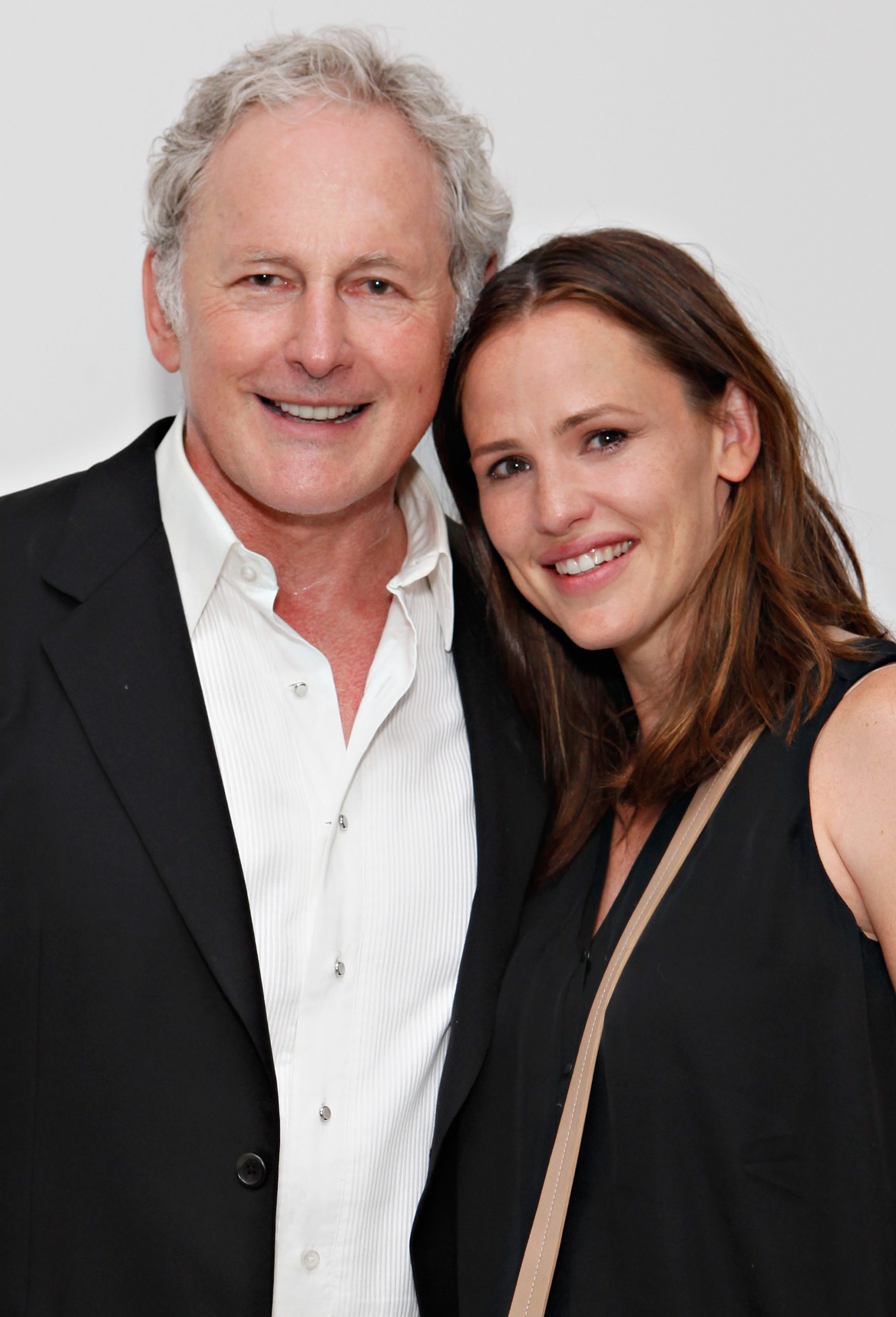 Victor Garber photo