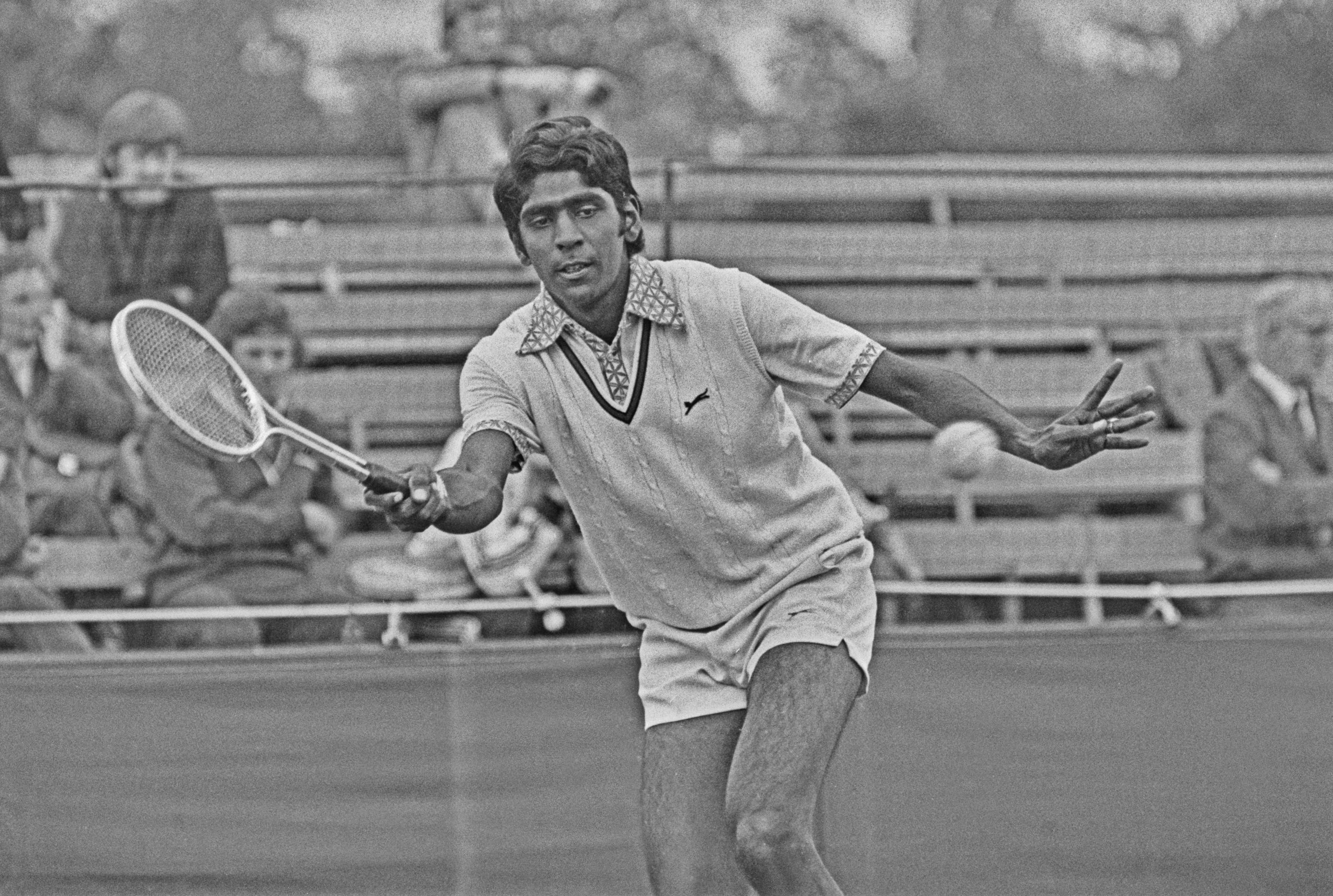 Vijay Amritraj photo 2