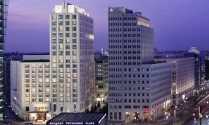 Отели : Ritz-Carlton Berlin самый знаменитый отель Германии