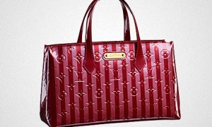 Аксессуары : Louis Vuitton выпустил коллекцию аксессуаров ко Дню святого Валентина.