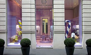 События : Versace анонсировал открытие бутика