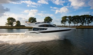 Galeon 420 Fly польская яхта