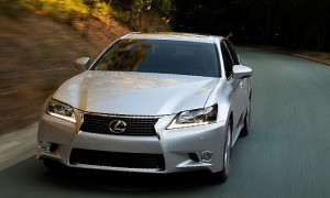 слайдер Lexus GS 350