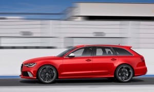 Модель 2013 Audi RS6 Avant