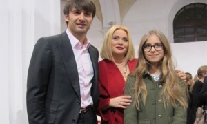 Александр Шовковский, Светлана и Соня Евдокименко