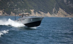 Яхта Baglietto MV13